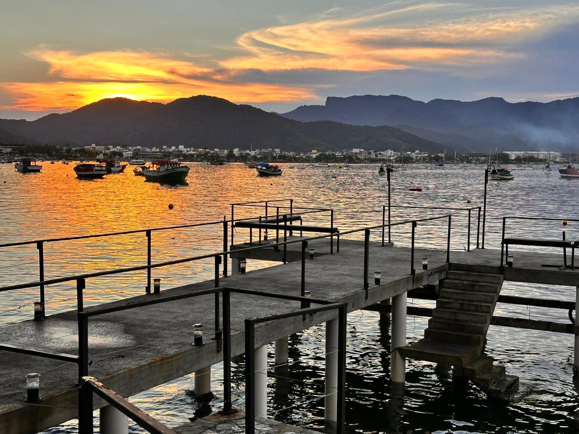 1819 Marine Hotel อูบาตูบา ภายนอก รูปภาพ